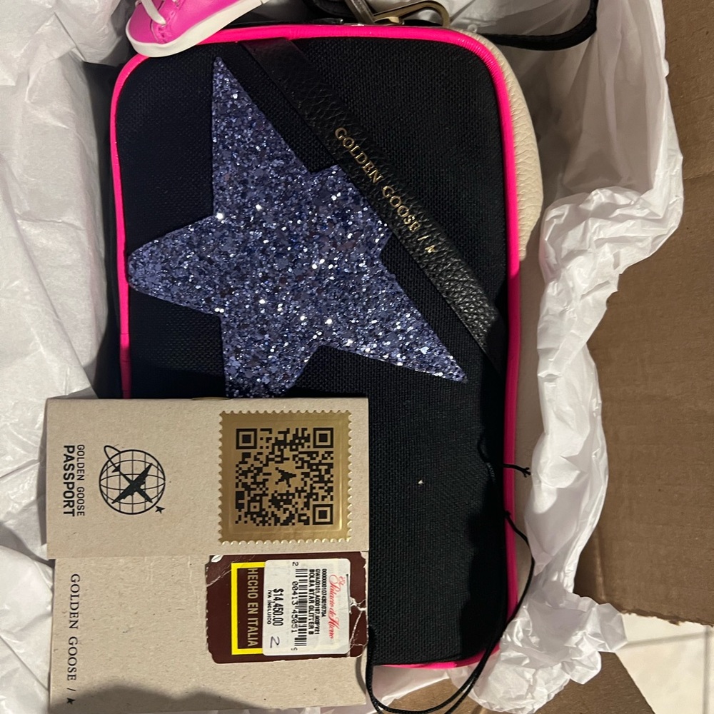 Golden Goose NWT Star glittered shoulder bag